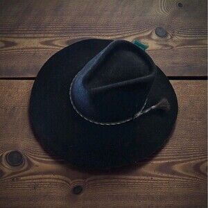 Black Cowboy Hat. Size 7 1/2 Vintage In Great Condition Made With A Fur Blend